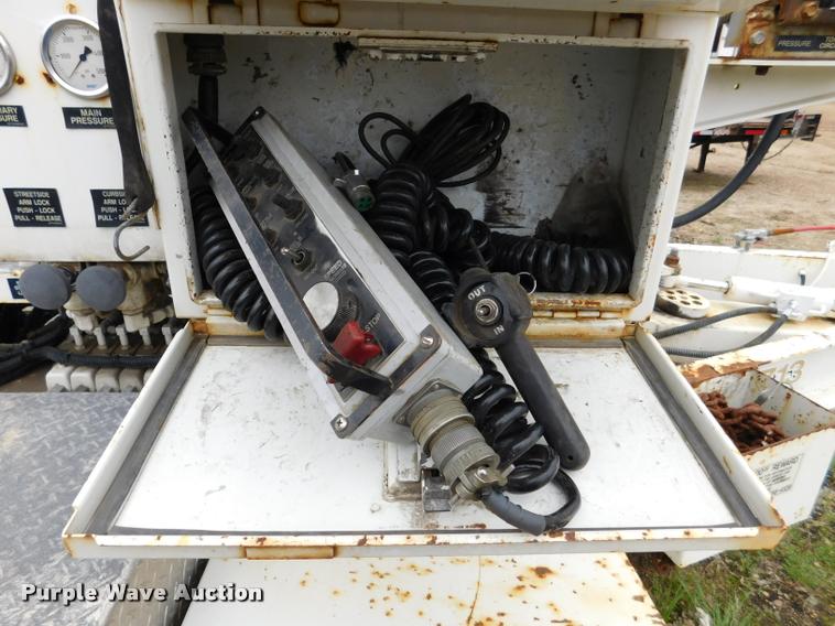 image for item DA1045 2006 Altec AD-108 self-propelled reel trailer