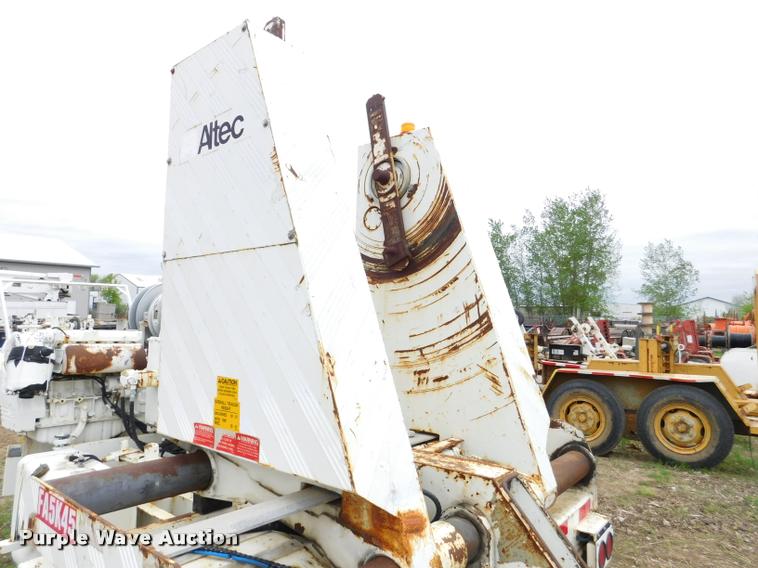 image for item DA1045 2006 Altec AD-108 self-propelled reel trailer