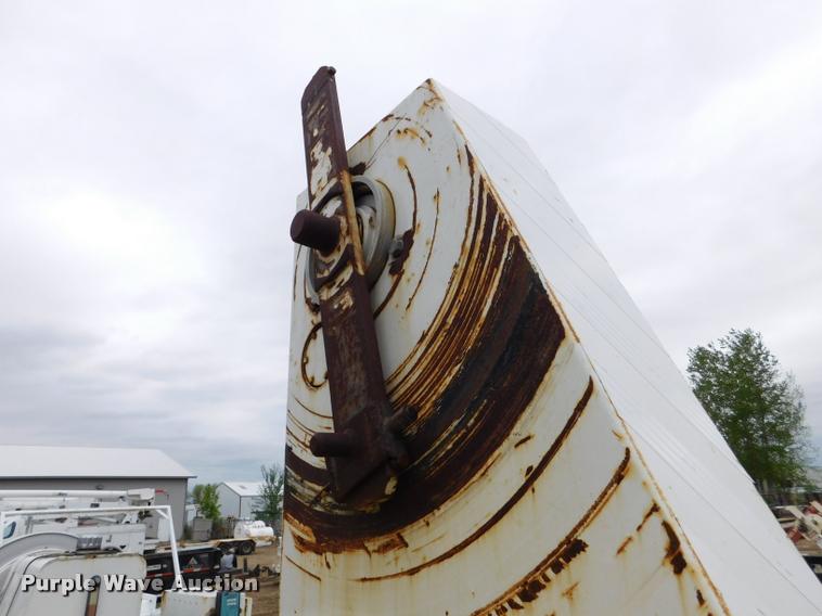 image for item DA1045 2006 Altec AD-108 self-propelled reel trailer