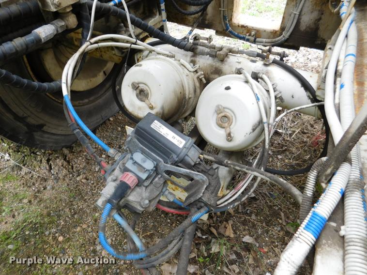 image for item DA1045 2006 Altec AD-108 self-propelled reel trailer