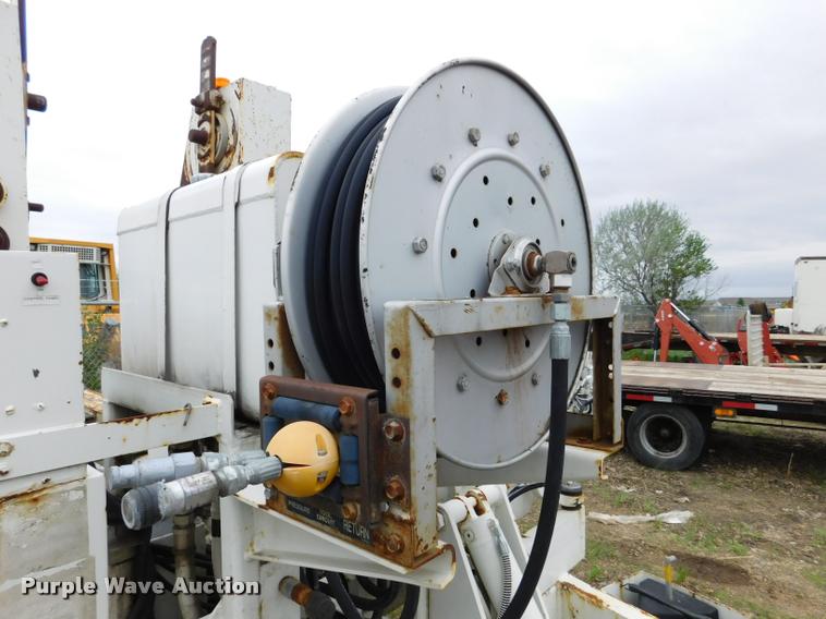 image for item DA1045 2006 Altec AD-108 self-propelled reel trailer