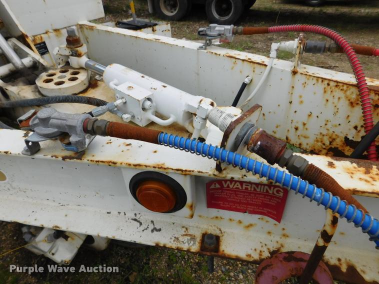 image for item DA1045 2006 Altec AD-108 self-propelled reel trailer