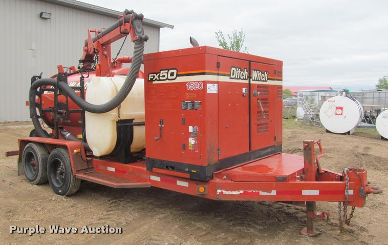 image for item DA1050 2013 Ditch Witch FX50 vacuum excavator trailer