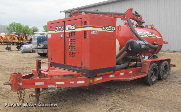 image for item DA1050 2013 Ditch Witch FX50 vacuum excavator trailer
