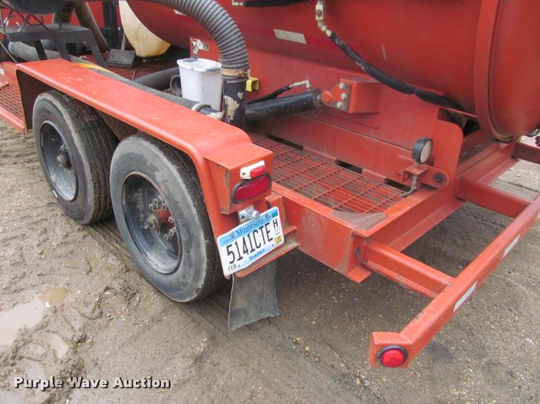 image for item DA1050 2013 Ditch Witch FX50 vacuum excavator trailer