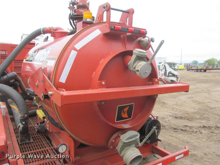 image for item DA1050 2013 Ditch Witch FX50 vacuum excavator trailer