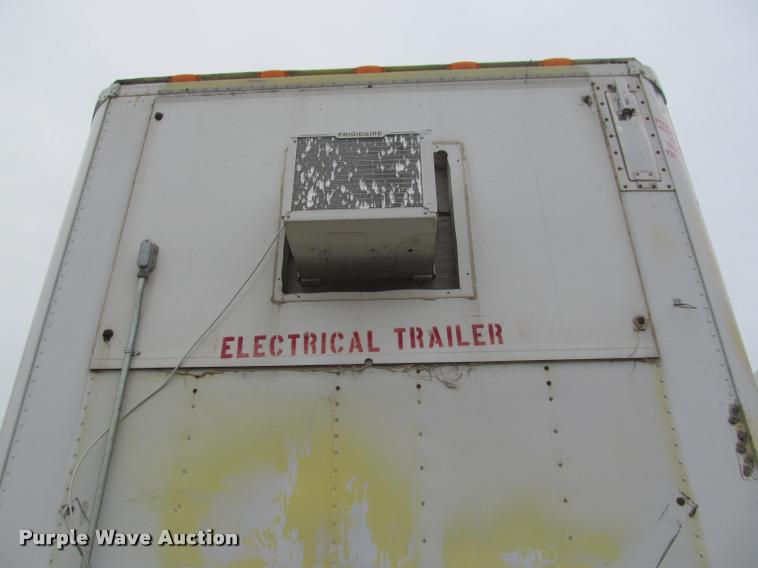 image for item DA1052 1989 Utility Trailers office trailer