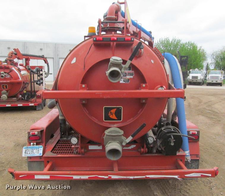image for item DA1056 2013 Ditch Witch FX50 vacuum excavator trailer