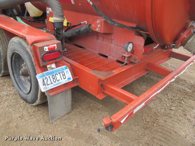 image for item DA1056 2013 Ditch Witch FX50 vacuum excavator trailer