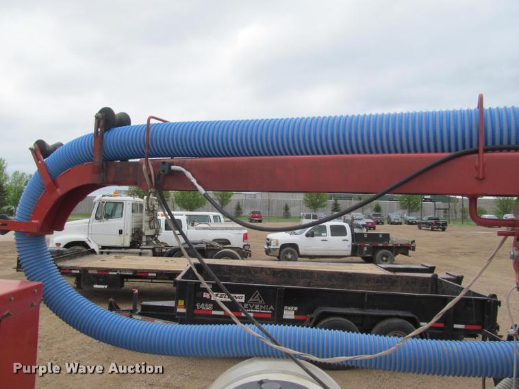 image for item DA1056 2013 Ditch Witch FX50 vacuum excavator trailer