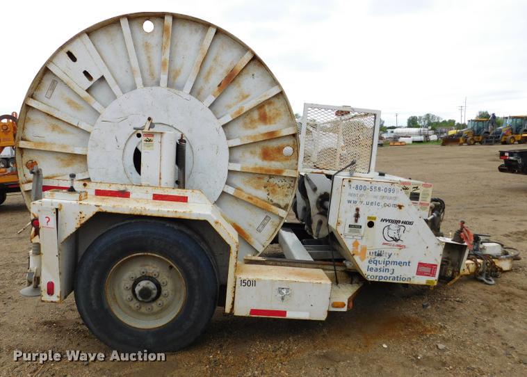 image for item DA1058 2005 Hogg Davis Hydra-Hog 985 self-propelled cable puller reel trailer