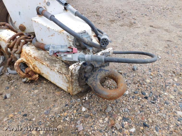 image for item DA1058 2005 Hogg Davis Hydra-Hog 985 self-propelled cable puller reel trailer