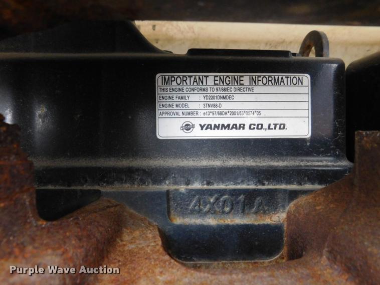 image for item DA1058 2005 Hogg Davis Hydra-Hog 985 self-propelled cable puller reel trailer