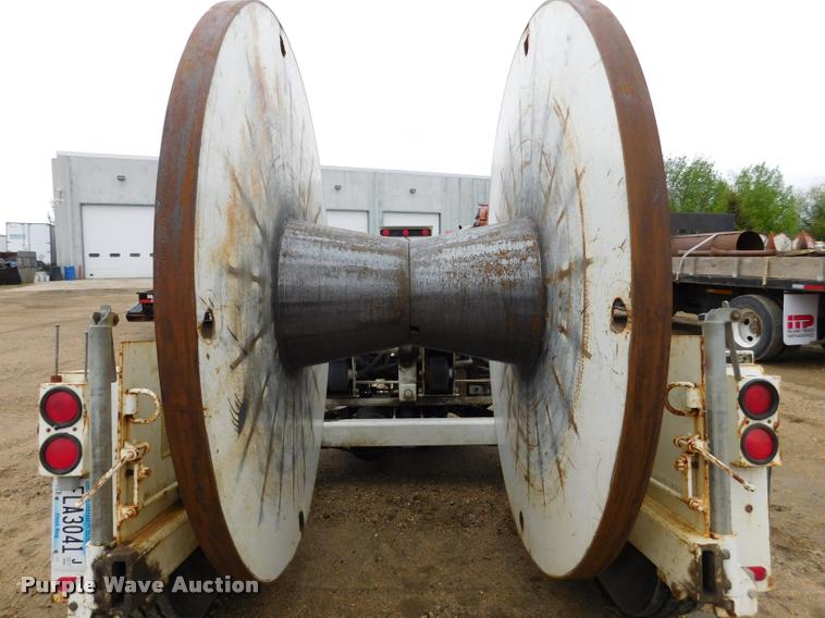 image for item DA1058 2005 Hogg Davis Hydra-Hog 985 self-propelled cable puller reel trailer