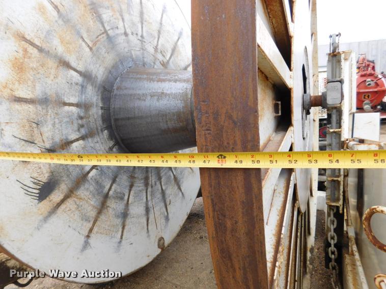 image for item DA1058 2005 Hogg Davis Hydra-Hog 985 self-propelled cable puller reel trailer