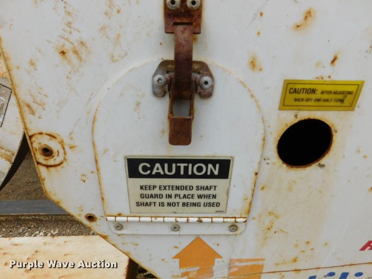 image for item DA1058 2005 Hogg Davis Hydra-Hog 985 self-propelled cable puller reel trailer