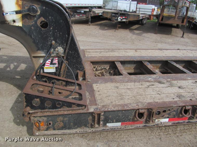 image for item DA1062 2005 Fontaine TL-55 lowboy equipment trailer