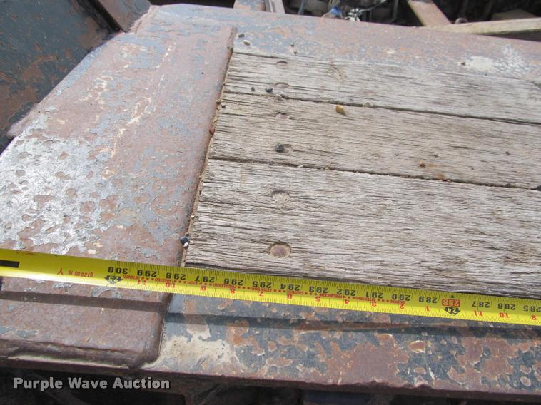 image for item DA1062 2005 Fontaine TL-55 lowboy equipment trailer