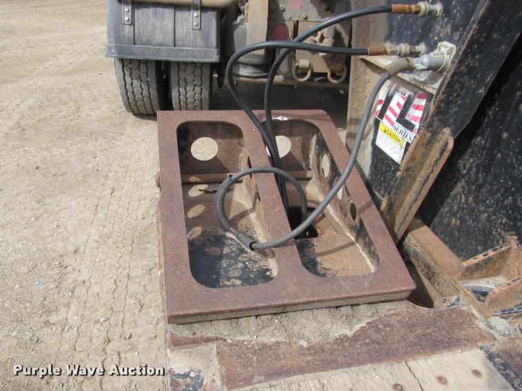 image for item DA1062 2005 Fontaine TL-55 lowboy equipment trailer