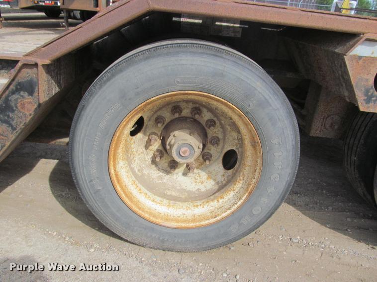 image for item DA1062 2005 Fontaine TL-55 lowboy equipment trailer