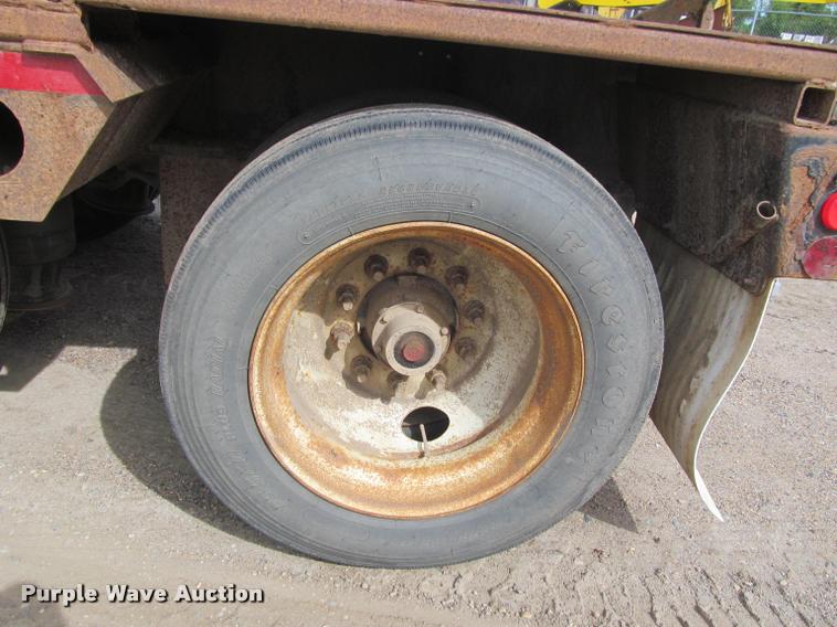 image for item DA1062 2005 Fontaine TL-55 lowboy equipment trailer