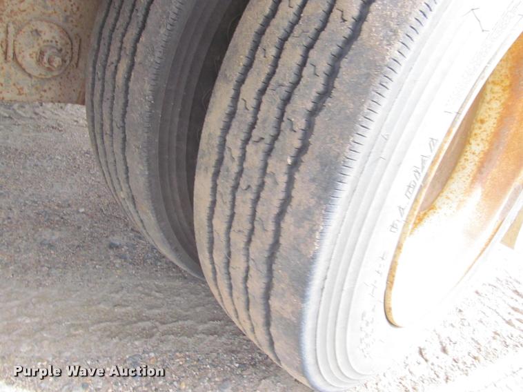 image for item DA1062 2005 Fontaine TL-55 lowboy equipment trailer