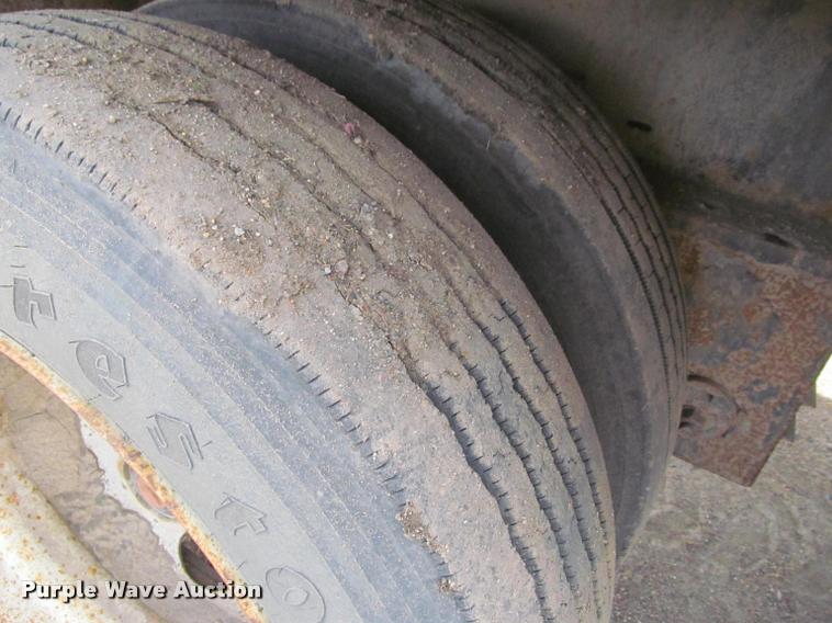 image for item DA1062 2005 Fontaine TL-55 lowboy equipment trailer