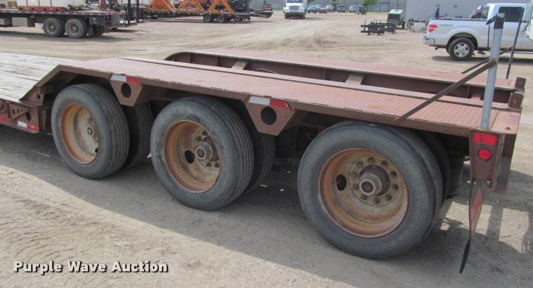 image for item DA1065 1996 Fontaine TA50NGB lowboy equipment trailer
