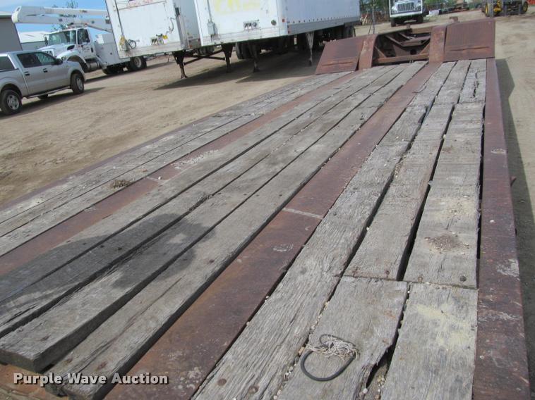image for item DA1065 1996 Fontaine TA50NGB lowboy equipment trailer