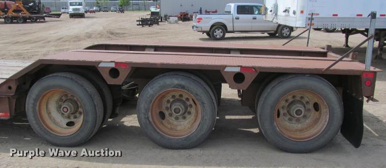 image for item DA1065 1996 Fontaine TA50NGB lowboy equipment trailer