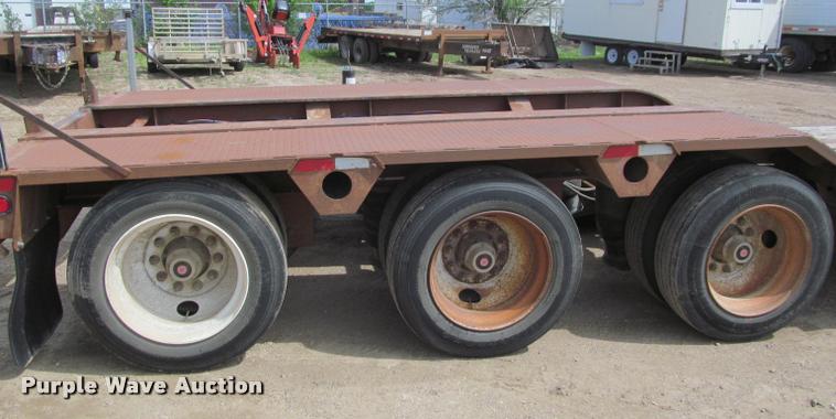 image for item DA1065 1996 Fontaine TA50NGB lowboy equipment trailer