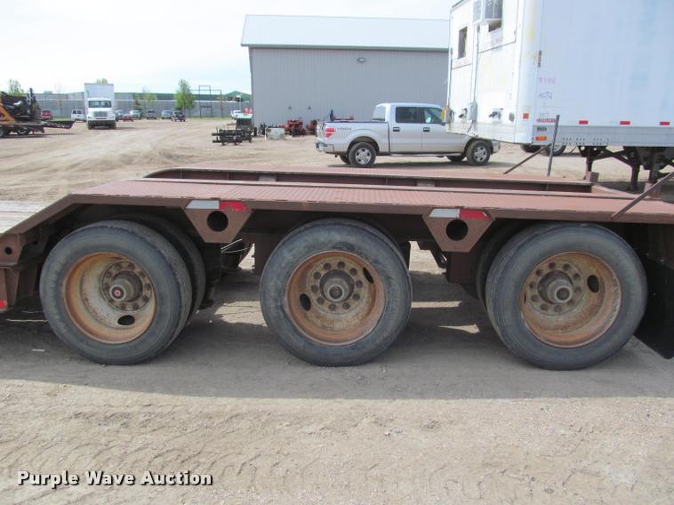 image for item DA1065 1996 Fontaine TA50NGB lowboy equipment trailer