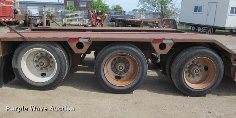 image for item DA1065 1996 Fontaine TA50NGB lowboy equipment trailer