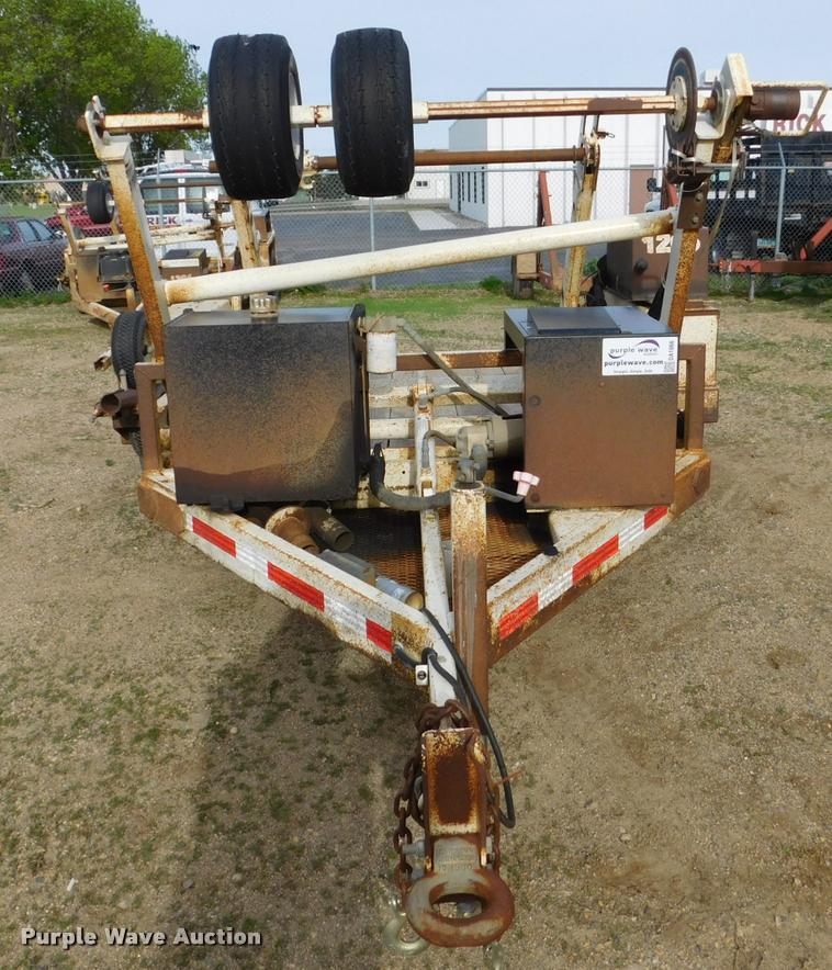 image for item DA1066 2010 Larson TRL reel trailer