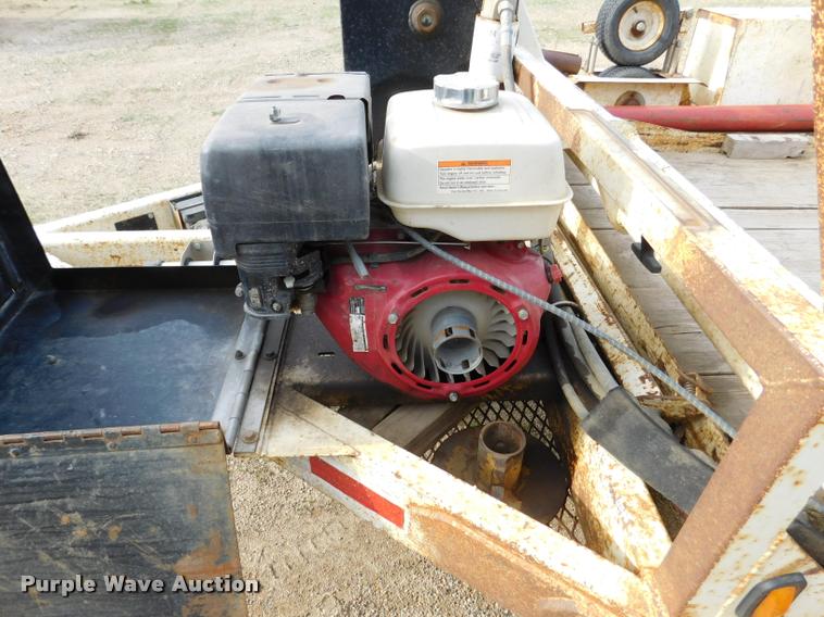 image for item DA1066 2010 Larson TRL reel trailer