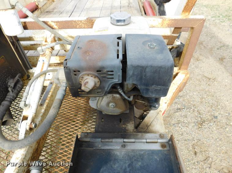 image for item DA1066 2010 Larson TRL reel trailer