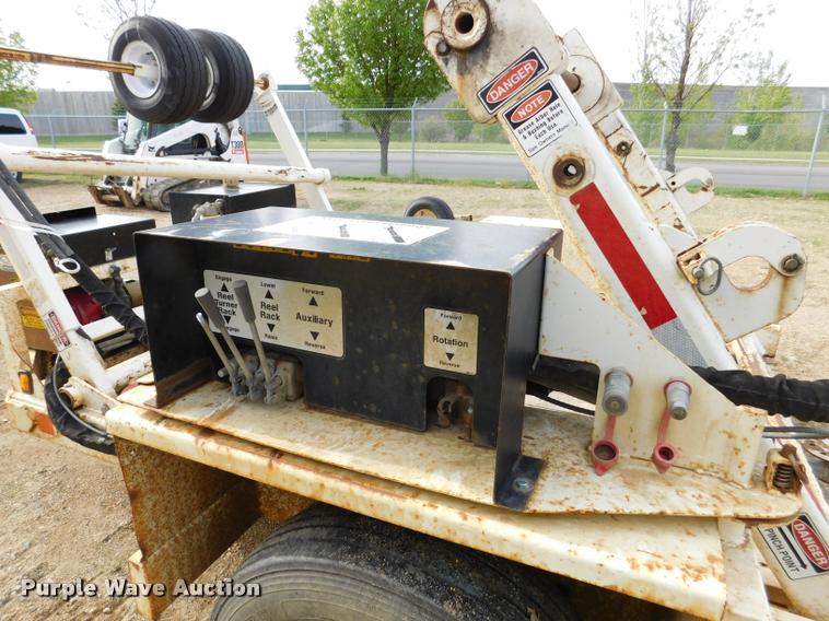 image for item DA1066 2010 Larson TRL reel trailer