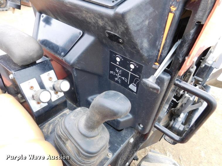 image for item DA1067 2011 Ditch Witch 420SX trencher