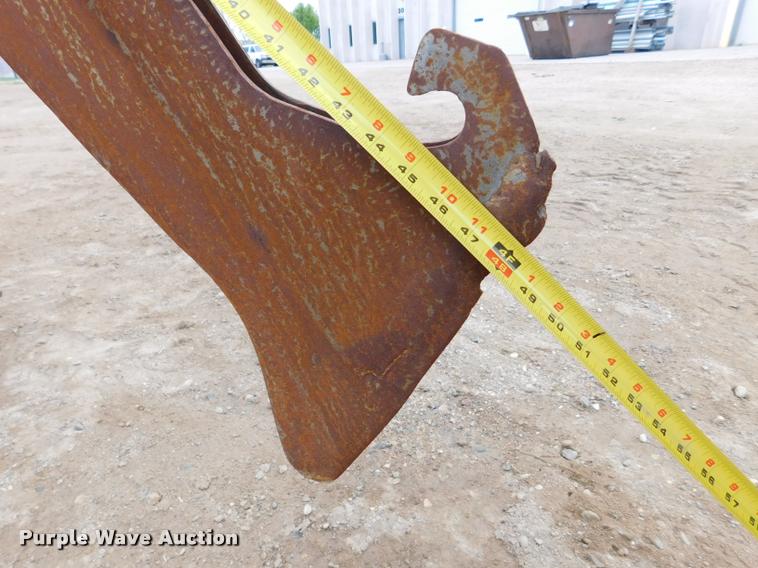 image for item DA1067 2011 Ditch Witch 420SX trencher