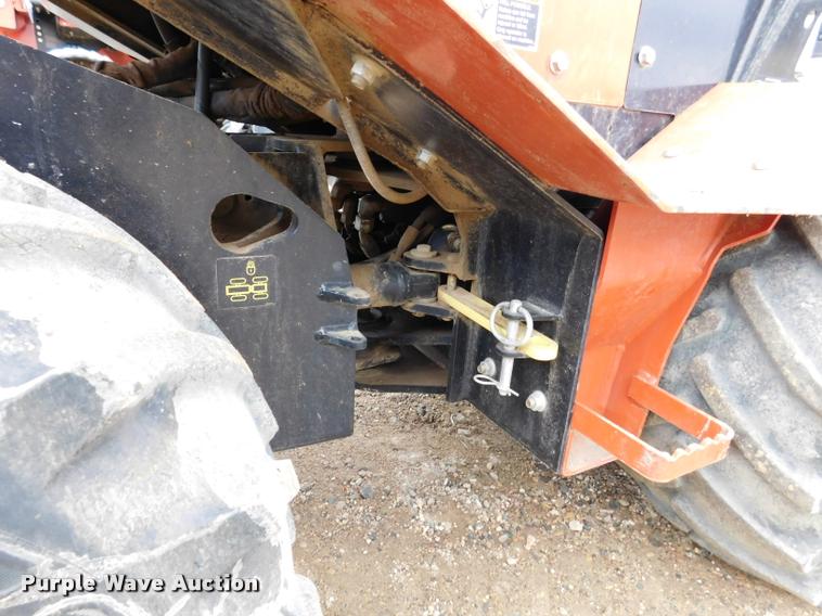 image for item DA1067 2011 Ditch Witch 420SX trencher