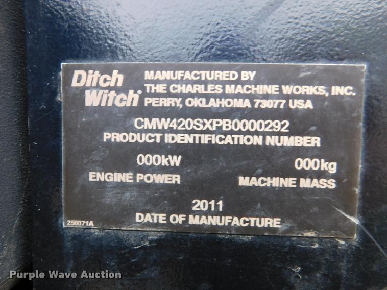 image for item DA1067 2011 Ditch Witch 420SX trencher