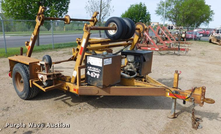 image for item DA1068 2002 Larson TRL reel trailer