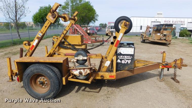 image for item DA1068 2002 Larson TRL reel trailer