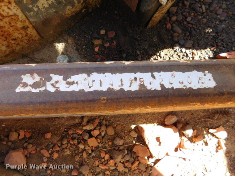 image for item DA1069 2005 Larson TRL reel trailer