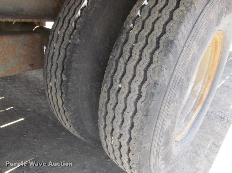 image for item DA1070 2009 Felling FT24-2 flatbed trailer