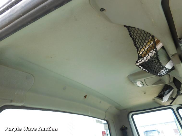 image for item DA1073 2011 International WorkStar 7400 bucket truck