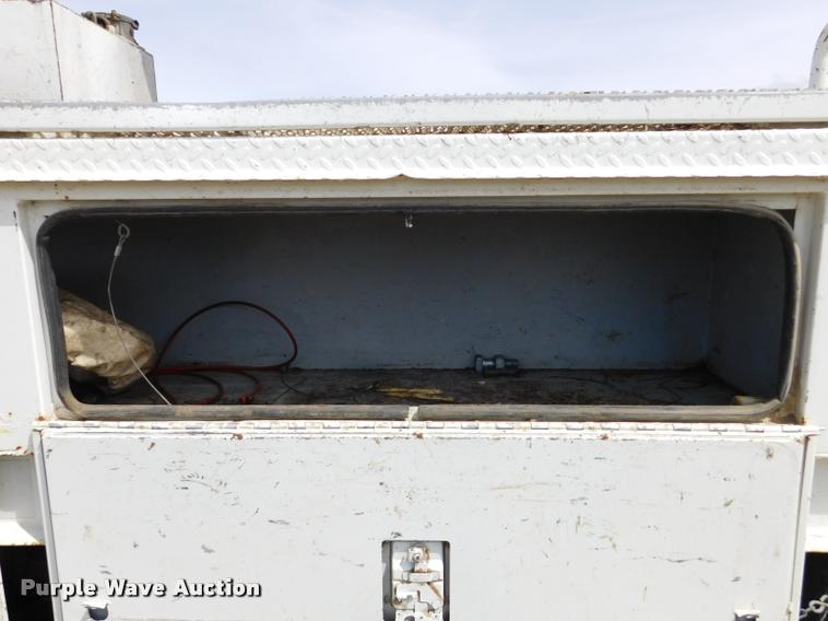 image for item DA1073 2011 International WorkStar 7400 bucket truck