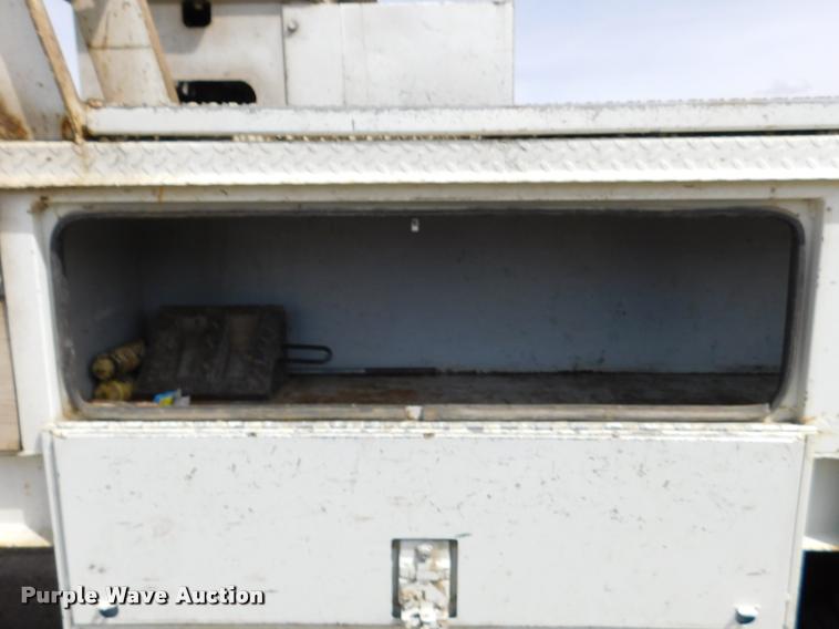 image for item DA1073 2011 International WorkStar 7400 bucket truck