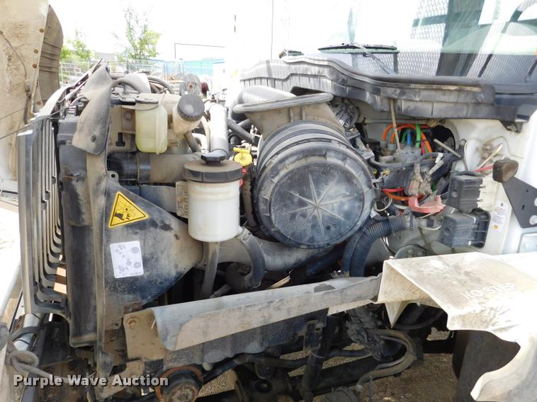 image for item DA1073 2011 International WorkStar 7400 bucket truck