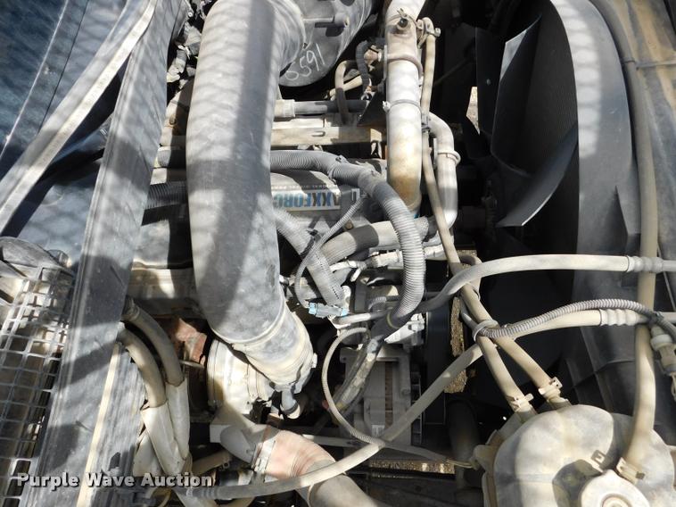 image for item DA1073 2011 International WorkStar 7400 bucket truck